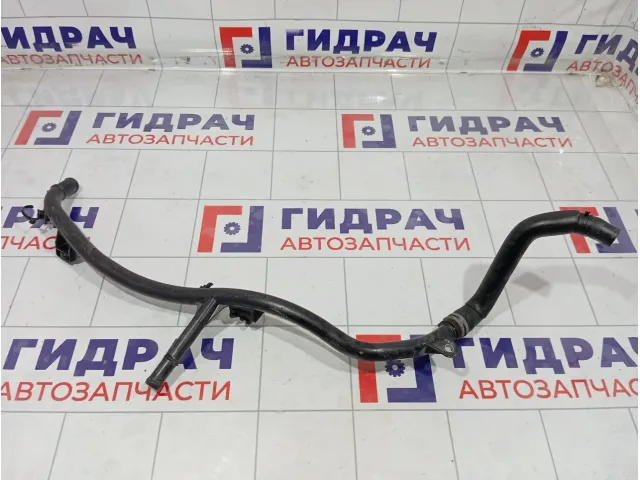 Трубка системы охлаждения Volkswagen Tiguan 04E121070AC