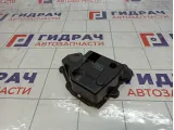 Накладка двигателя Volkswagen Tiguan 04E103729