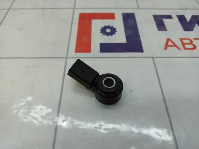 Датчик детонации Volkswagen Tiguan 030905377D