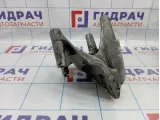 Кронштейн двигателя правый Volkswagen Touareg (GP) 070199308A
