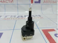 Датчик включения стопсигнала Volkswagen Touareg (GP) 7L6945511