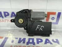 Моторчик стеклоподъемника переднего правого Volkswagen Touareg 3D1959792F