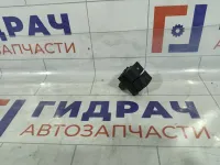 Кнопка открывания багажника Volkswagen Touareg 1K0959903