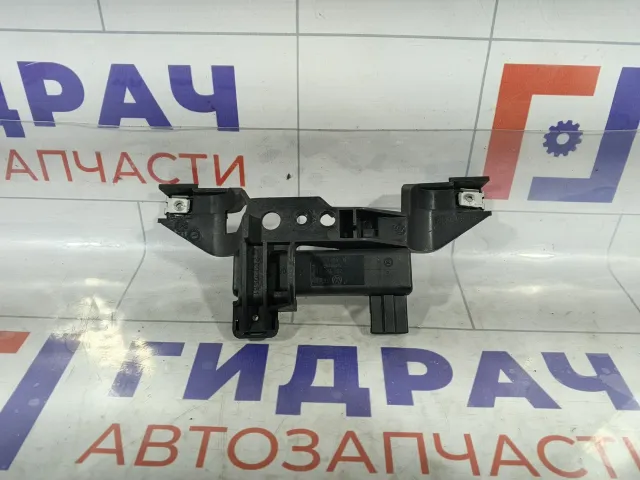 Антенна Volkswagen Touareg 3D0909141E