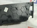 Накладка сиденья переднего правого Volkswagen Touareg 7L0881472