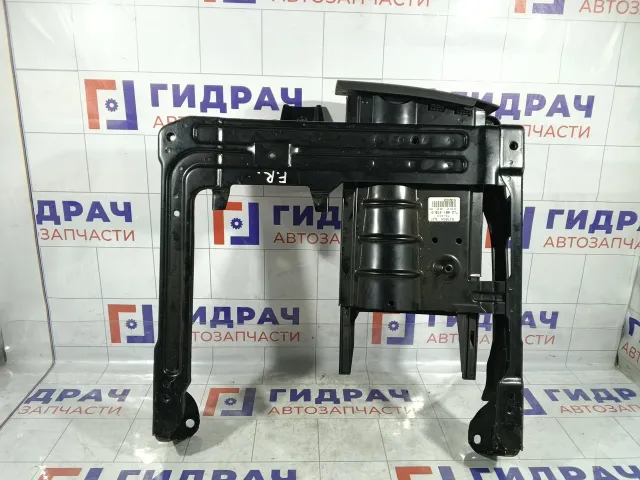 Кронштейн сиденья передний правый Volkswagen Touareg 7L0881678G