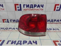 Фонарь задний наружный левый Volkswagen Touareg (GP) 7L6945095P