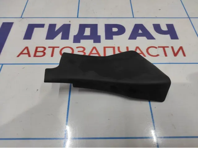Накладка на дверь передняя правая Volkswagen Touareg (GP) 7L0837916B