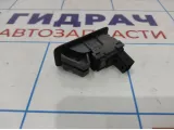 Кнопка стеклоподъемника передняя правая Volkswagen Touareg (GP) 7L6959851A