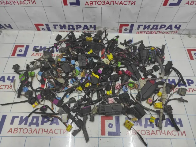 Фишка (разъем) Volkswagen Touareg (GP)