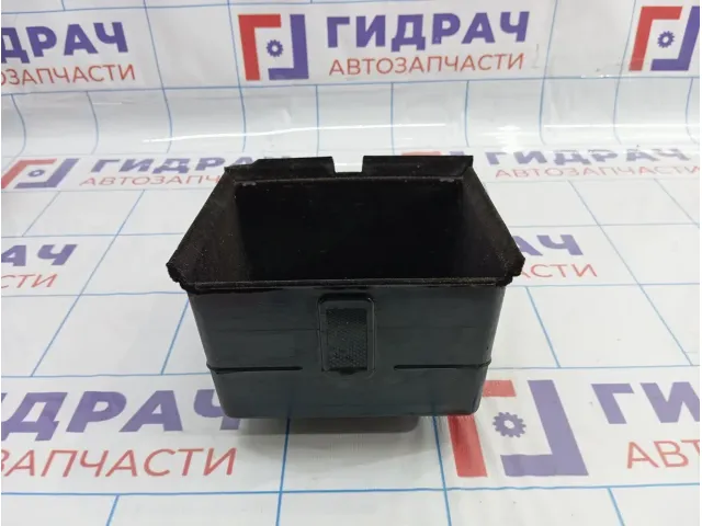 Ящик в подлокотник Volkswagen Touareg (GP) 7L6863284B