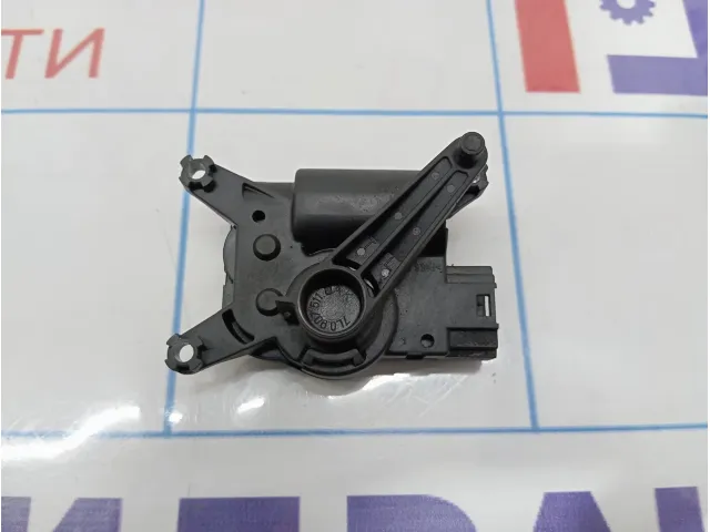Моторчик заслонки отопителя Volkswagen Touareg (GP) 7L0907511AK