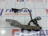Датчик положения коленвала Volkswagen Touareg (GP) 070957147
