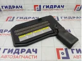 Крышка аккумулятора (АКБ) Volkswagen Touareg 7L0864643B