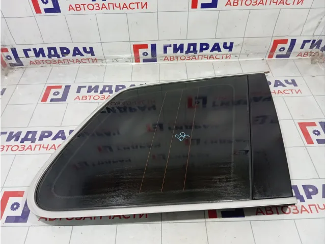 Стекло кузовное глухое (форточка) заднее правое Volkswagen Touareg 7L6845298FR