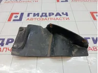 Пыльник двигателя левый Volkswagen Touareg 7L6809967