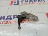 Датчик регулировки дорожного просвета передний правый Volkswagen Touareg 7L0616214B