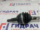 Привод передний Volkswagen Touareg 7L0407271F