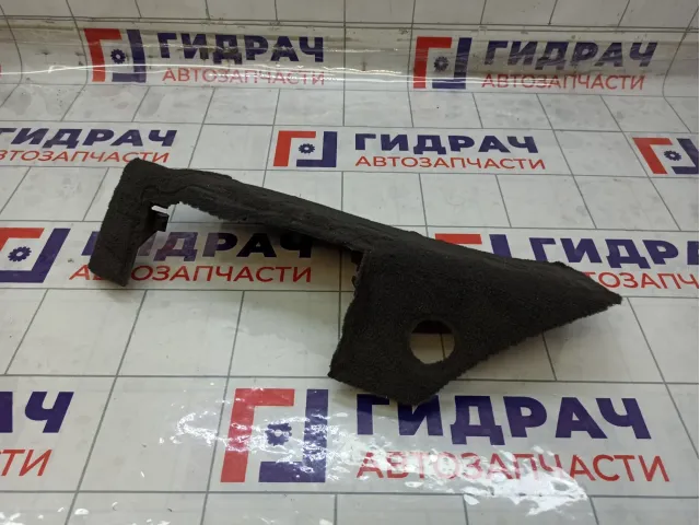 Накладка сиденья переднего правого Volkswagen Touareg 7L0881328