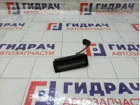 Кнопка открывания багажника Volkswagen Touareg 1J0827566F
