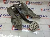 Педаль тормоза Volkswagen Touareg 7L0723142B