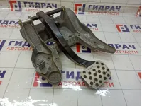 Педаль тормоза Volkswagen Touareg 7L0723142B