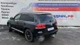 Трос открывания капота Volkswagen Touareg 7L6823535C