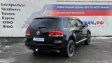 Трос открывания капота Volkswagen Touareg 7L6823535C