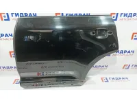 Дверь задняя левая Volkswagen Touareg 7L0833055M. Сколы.