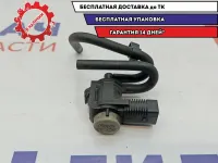 Клапан электромагнитный Volkswagen Touareg 1J0906283C. Сломано крепление.