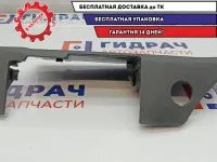 Накладка салазки сиденья Volkswagen Touareg 7L0881328. Переднего правого.