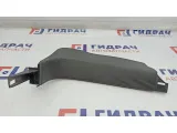 Накладка порога внутренняя передняя правая Volkswagen Touareg 7L0863484F. На притвор. Царапины.