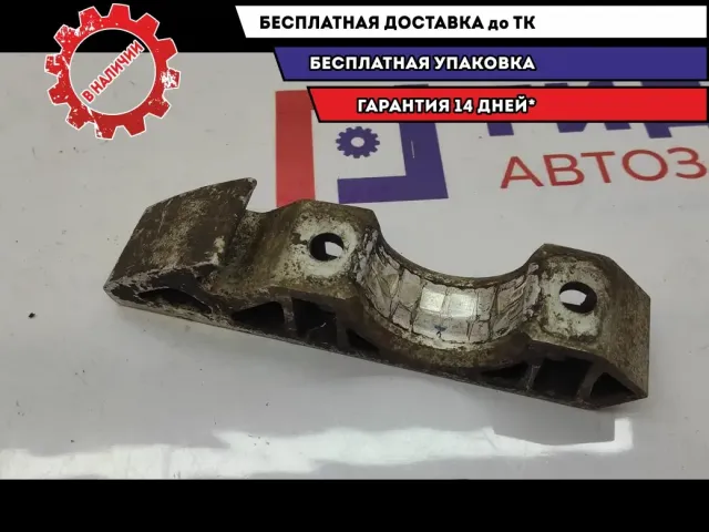 Кронштейн крепления переднего стабилизатора Volkswagen Touareg 7L0411063B.