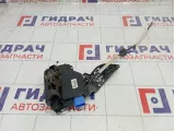 Замок двери передней правой Volkswagen Touareg 3D1837016AC