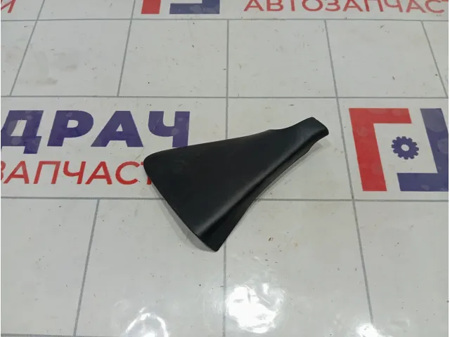 Накладка двери задней левой Volkswagen Touareg 7L0839915B