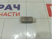 Плафон салонный в дверь Volkswagen Touareg 7L0947415