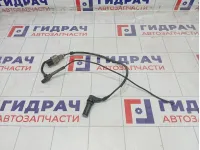 Датчик положения коленвала Volkswagen Touareg 070957147