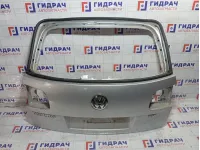 Дверь багажника Volkswagen Touareg 7L6827025AT