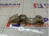 Кронштейн крепления стабилизатора Volkswagen Touareg 7L0411063B