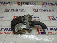 Рычаг, педаль стояночного тормоза Volkswagen Touareg 7L0721797Q