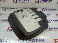 Накладка двигателя Volkswagen Touareg 070103926A
