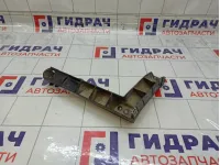 Направляющая бампера заднего Volkswagen Touareg 7L6807861