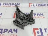 Кронштейн двигателя правый Volkswagen Touran (1T1) 03G199207A