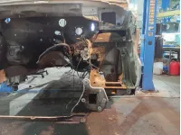Лонжерон передний левый Volkswagen Transporter 7E0803101B