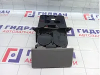 Подстаканник Volkswagen Transporter 7H1857321J