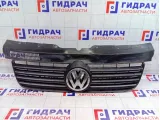 Решетка радиатора Volkswagen Transporter 7H0853653