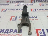 Кронштейн двигателя передний Volkswagen Transporter 7H0199343