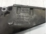 Кронштейн двигателя правый Volkswagen Transporter 038199207AK