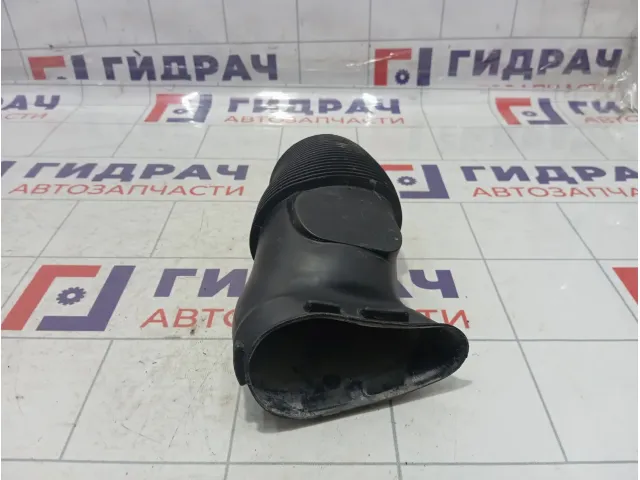 Воздухозаборник Volkswagen Transporter 7H0129578
