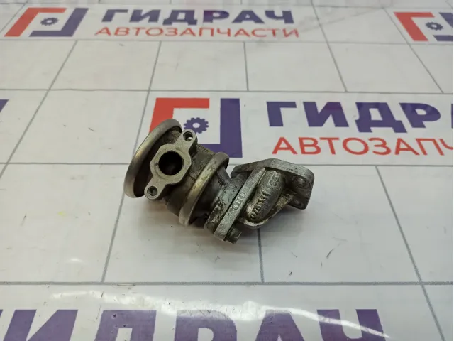 Клапан рециркуляции выхлопных газов левый Volkswagen Touareg (GP) 078131101N